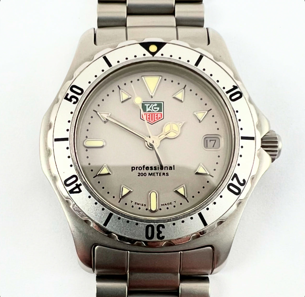 1993 Tag Heuer Professional 2000 Quartz WE1212-R-2 1993 Tag Heuer Professional 2000 Quartz WE1212-R-2