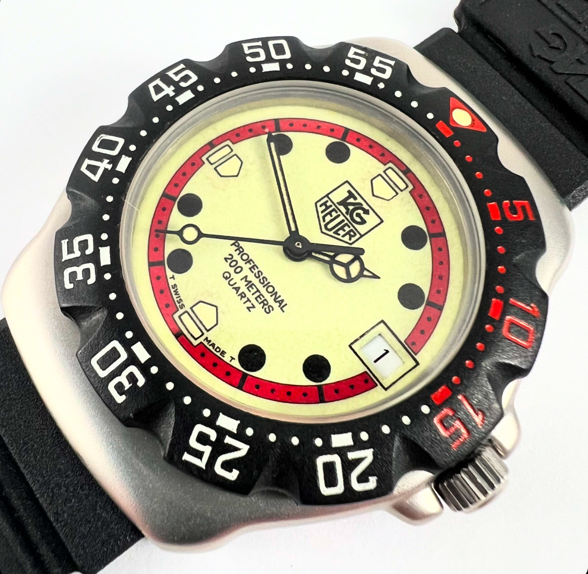 TAG Heuer プロフェッショナル 時計 200m防水 WA1211 1994 Tag Heuer Professional Formula 1 Quartz Unisex WA1211 (Full