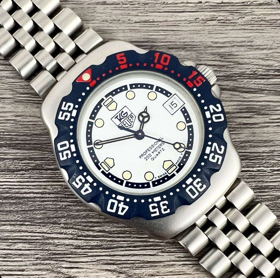 希少値下げ【TAG Heuer】Formula 1 Professional 1996 Tag Heuer Professional Formula 1 Quartz Unisex WA1219