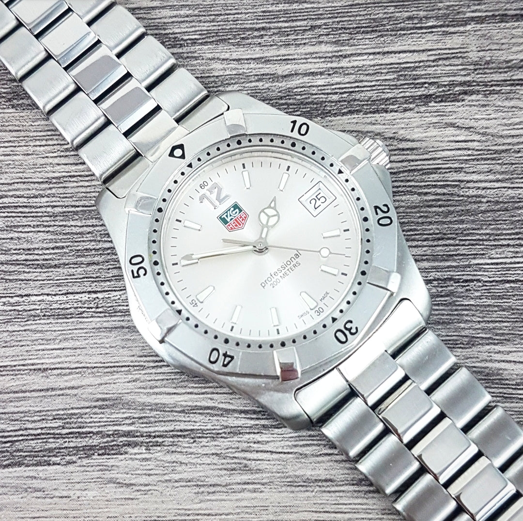 2000s Tag Heuer Professional 2000 Quartz Full Size WK1112-1