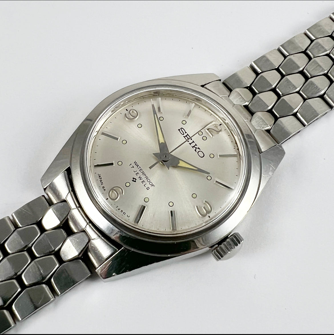 1968 Seiko 66-7070 (Manual Wind) – Mornington Watches