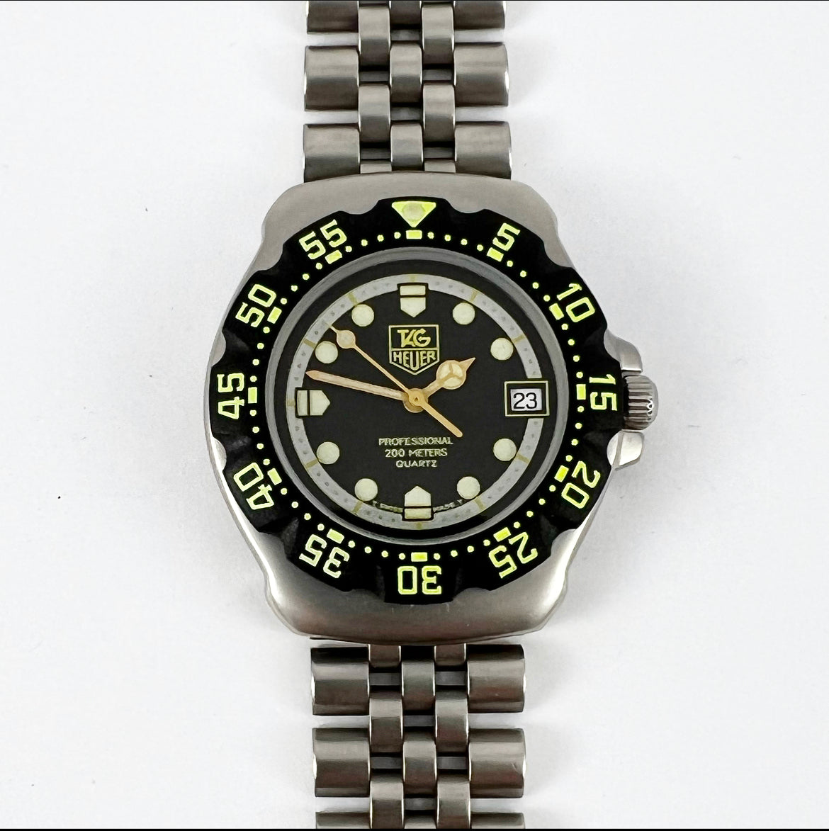 Tag heuer formula 1 professional 200 meters price outlet