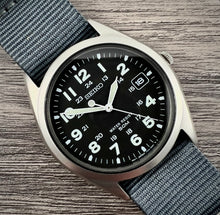 2000 Seiko 7N42-8070 Military Quartz