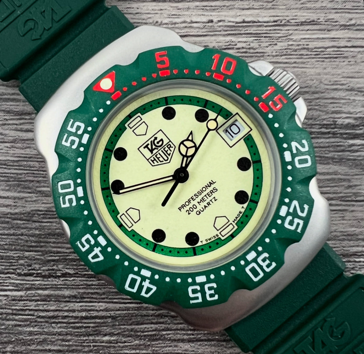 【はこぽす対応商品】 Professional Heuer Tag 1989 Formula 372.513 Unisex Quartz 1 時計