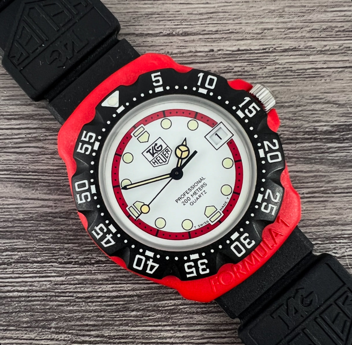 福袋安いいね半額ストア Professional Heuer Tag 1989 Formula 385.513 Unisex Quartz 1 時計