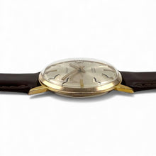 1970s Chalet Manual Wind