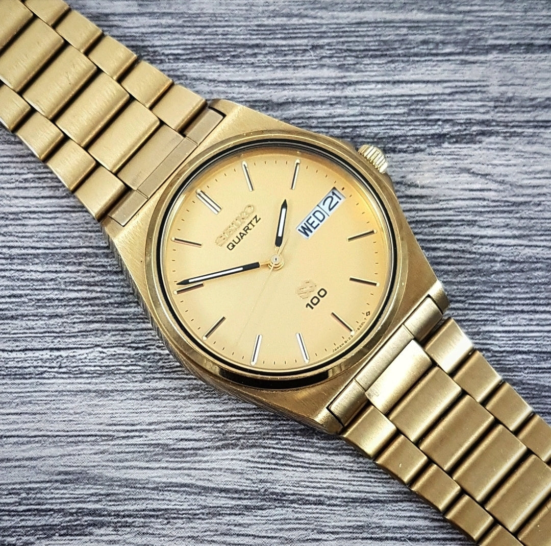 1983 100 8123-6150 Quartz – Watches