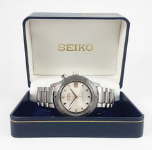 1965 Seiko One Button Chronograph 5717-8990
