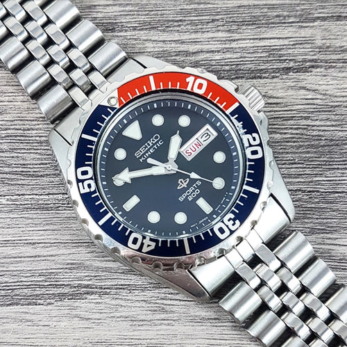 1995 Seiko Kinetic Sports 200 5M43-0A40