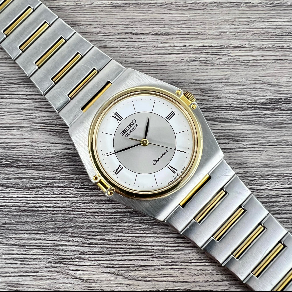 Lot of 2 Vintage 1980's Seiko Chronos Quartz Watches, 9021